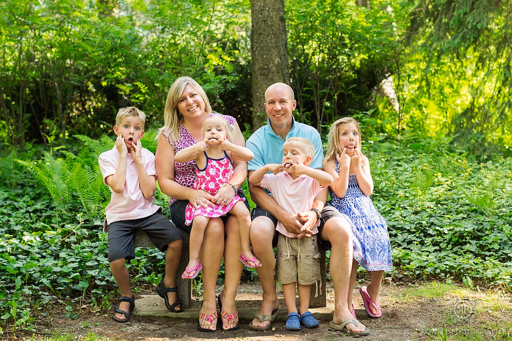 Candid Ontario family photography