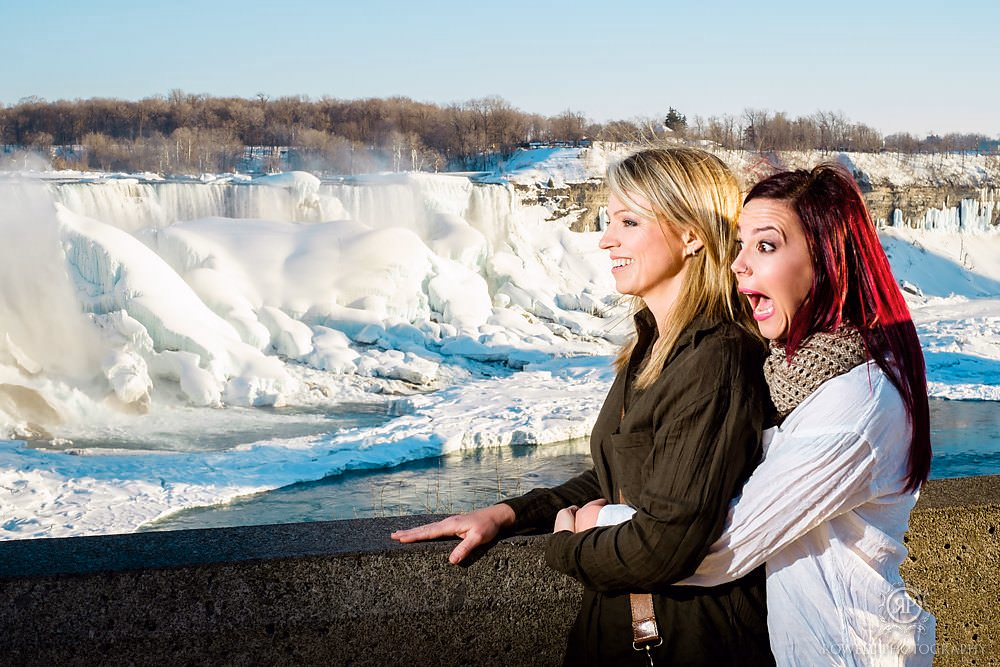 funny winter engagement session