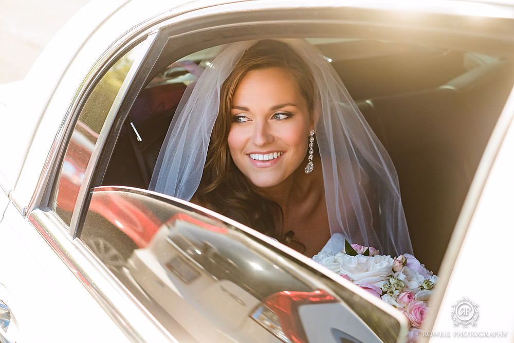gorgeous bride in limo toronto wedding