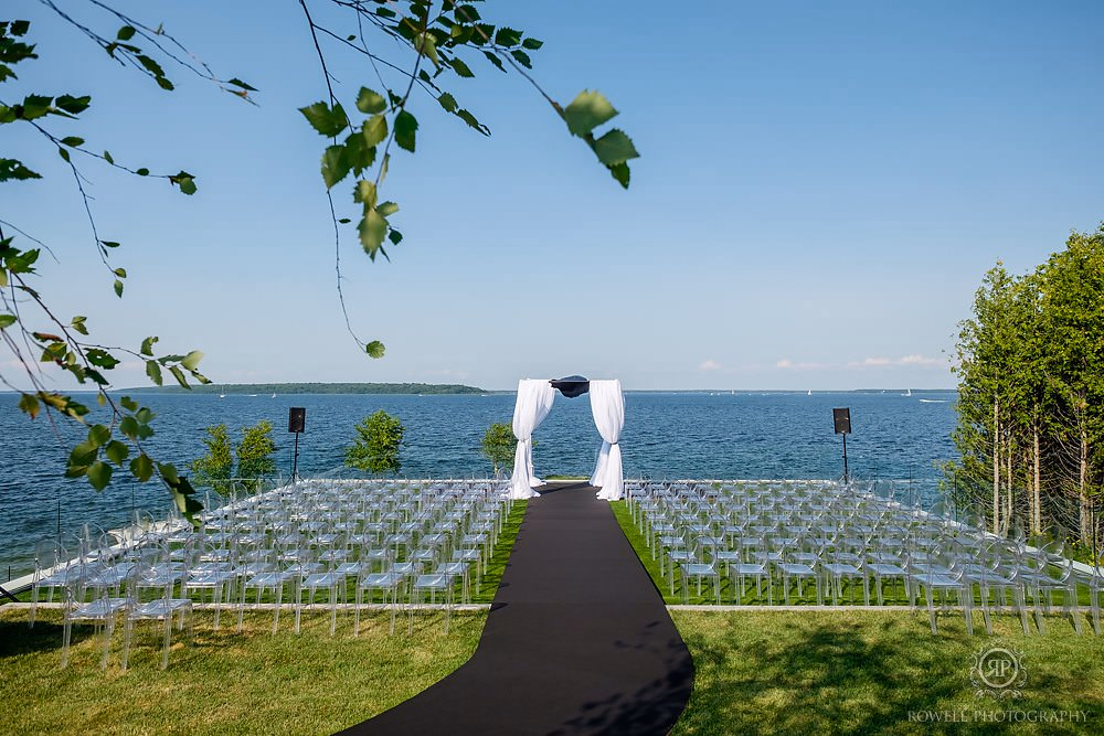 a romantic backyard wedding ceremony location
